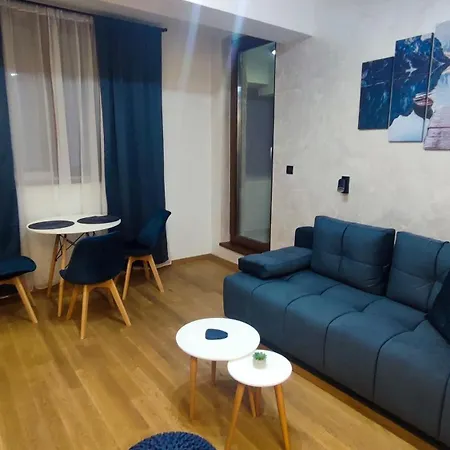 By Montebello Apartment