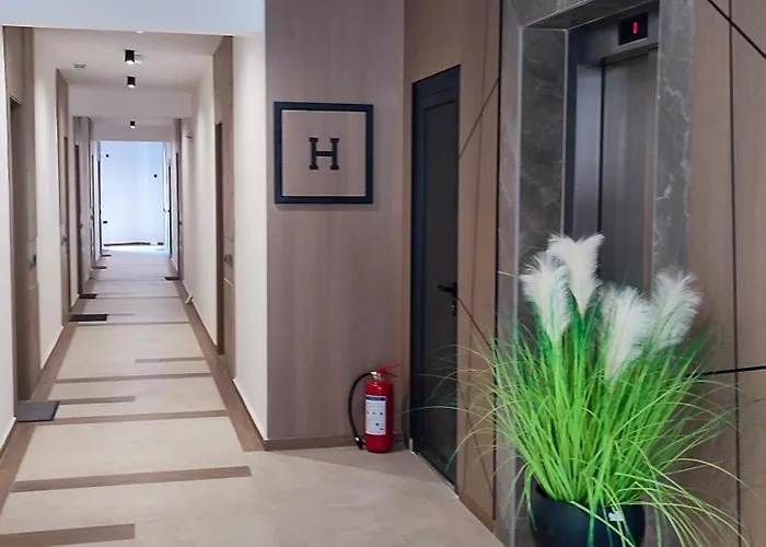 By Montebello 아파트