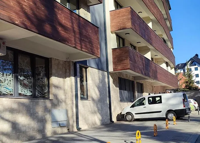 아파트 By Montebello