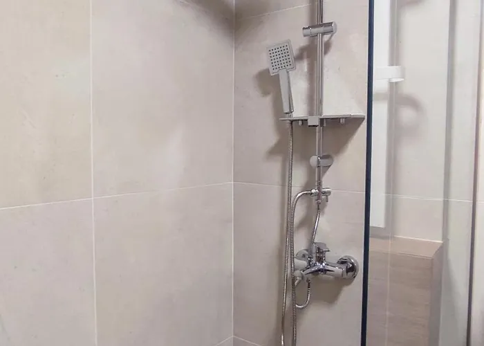 By Montebello 즐라티보